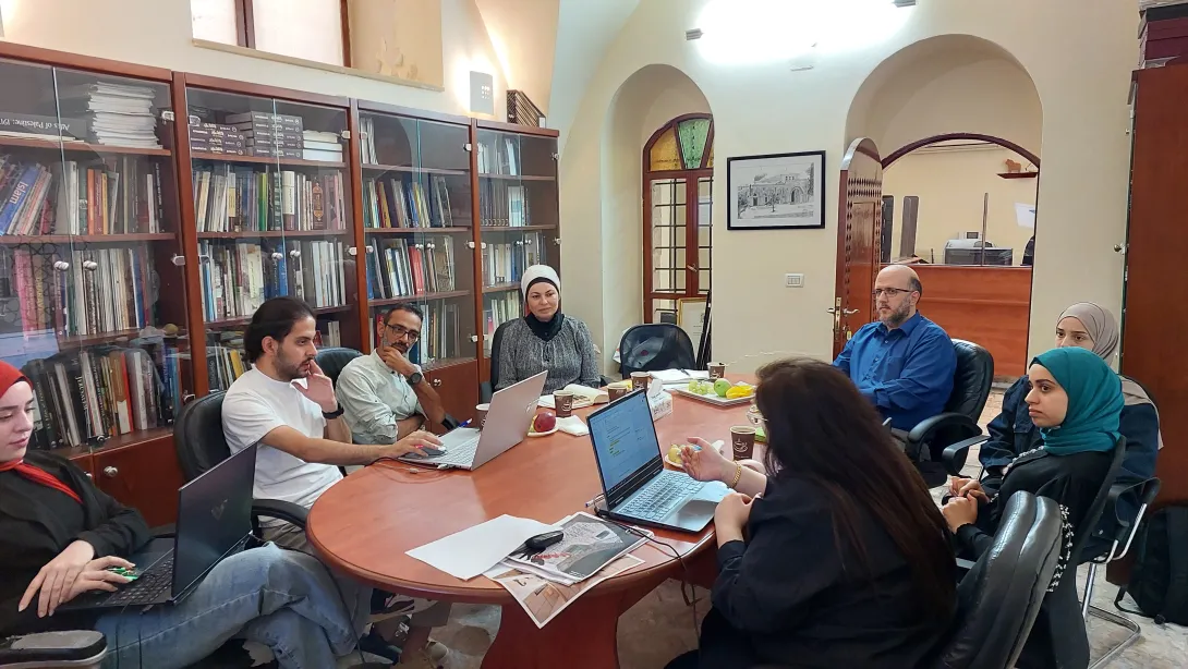 برنامج تدريبي مكثف على رأس العمل مؤسسة التعاون جامعة بيرزيت جامعة القدس ابوديس