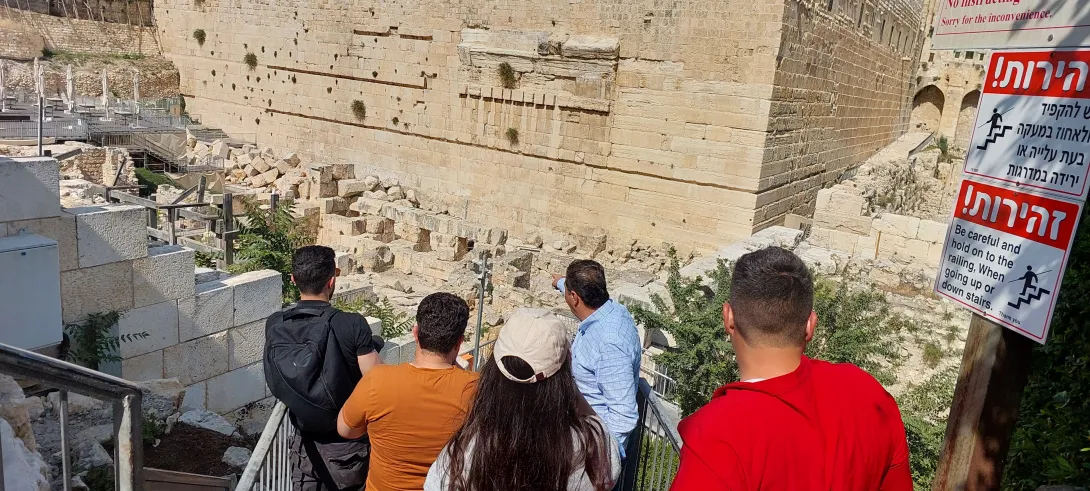 مشروع قدسي "مقدمة في التطور التاريخي و المعماري في فلسطين"